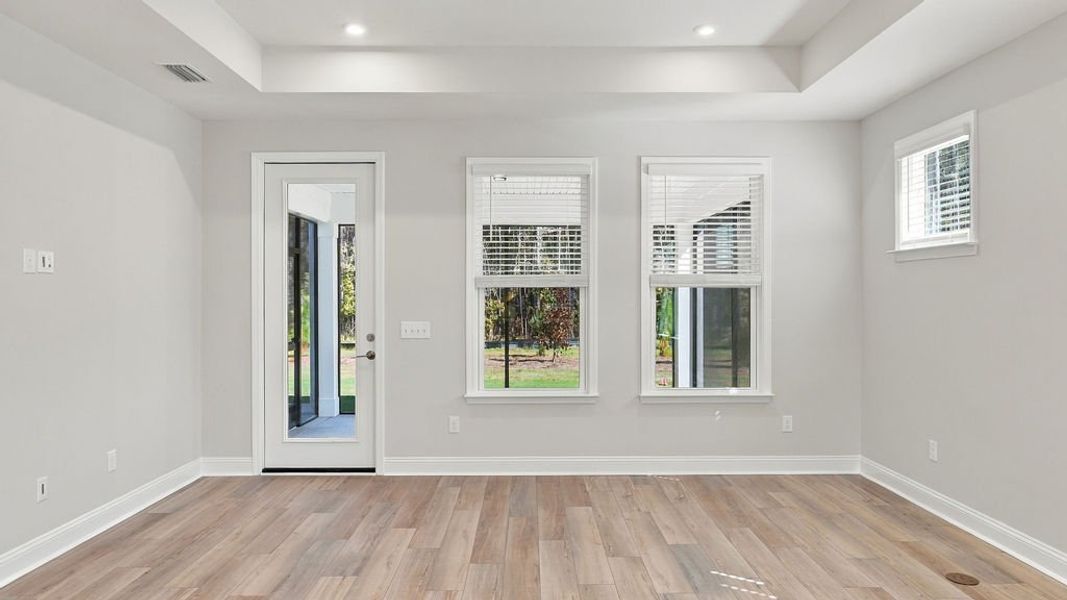 Spacious, unfurnished interior of a new home in Sun City Hilton Head, Bluffton (Image 15).