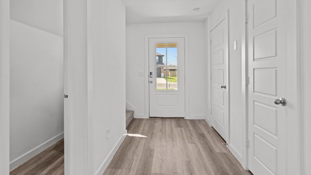 Spacious, unfurnished interior of a new home in Abbey Glen, Lubbock (Image 9). Spacious, unfurnished interior of a new home in Abbey Glen, Lubbock (Image 9).