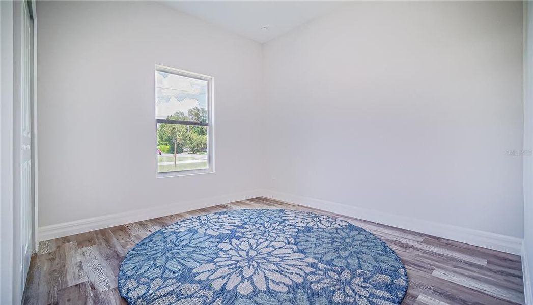 Spacious, unfurnished interior of a new home in , Sebring (Image 15).