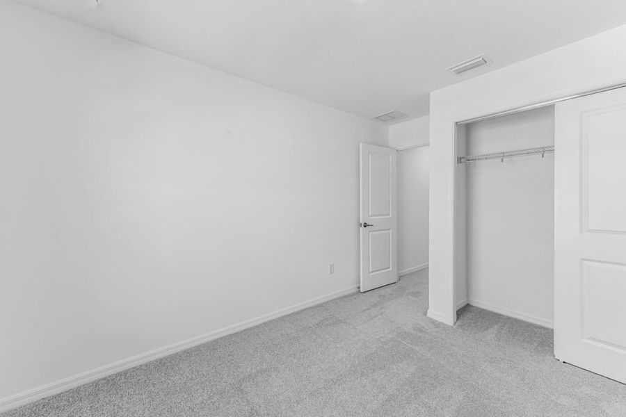 Spacious, unfurnished interior of a new home in Vinterra Townhomes, Nokomis (Image 14).