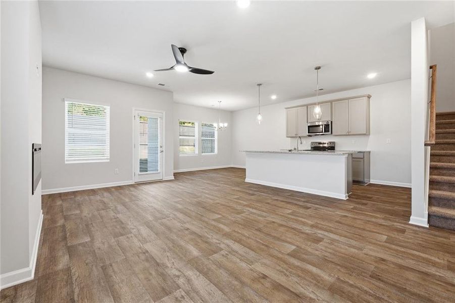 Spacious, unfurnished interior of a new home in Concord Oaks, Powder Springs (Image 11).