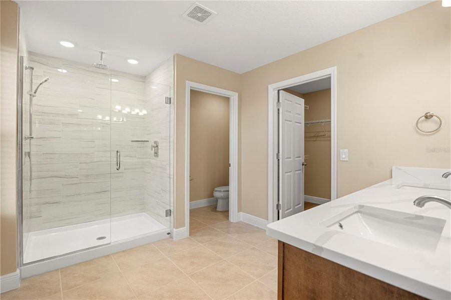 Furnished interior view inside a new home in , Groveland (Image 16).
