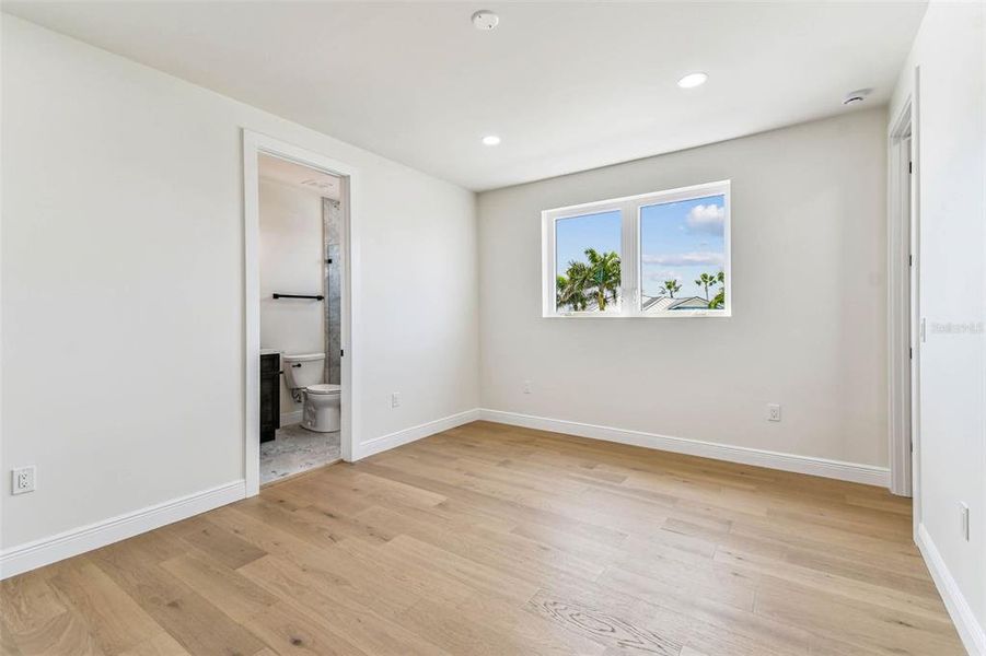 Spacious, unfurnished interior of a new home in , Treasure Island (Image 48). Spacious, unfurnished interior of a new home in , Treasure Island (Image 48).