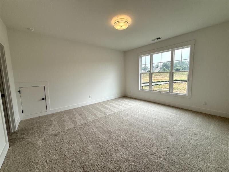 Spacious, unfurnished interior of a new home in Livingstone Park, Kennesaw (Image 21). Spacious, unfurnished interior of a new home in Livingstone Park, Kennesaw (Image 21).