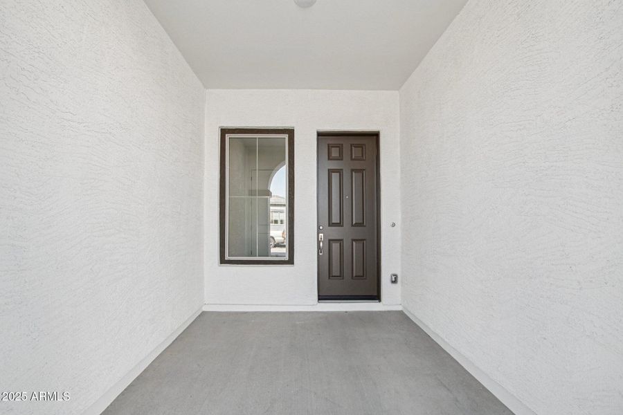 4-web-or-mls-E Saddle Way-S1212-004