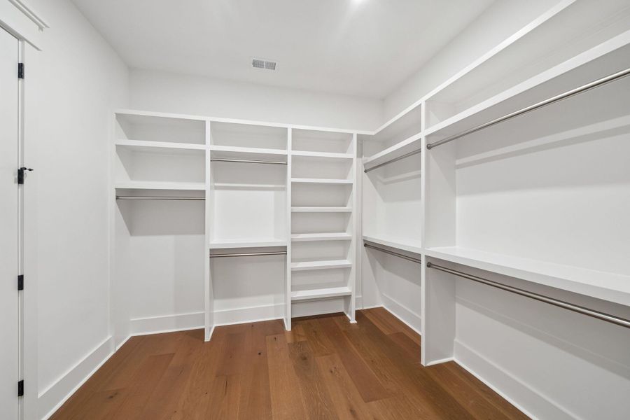 Spacious, unfurnished interior of a new home in , Mount Pleasant (Image 26).