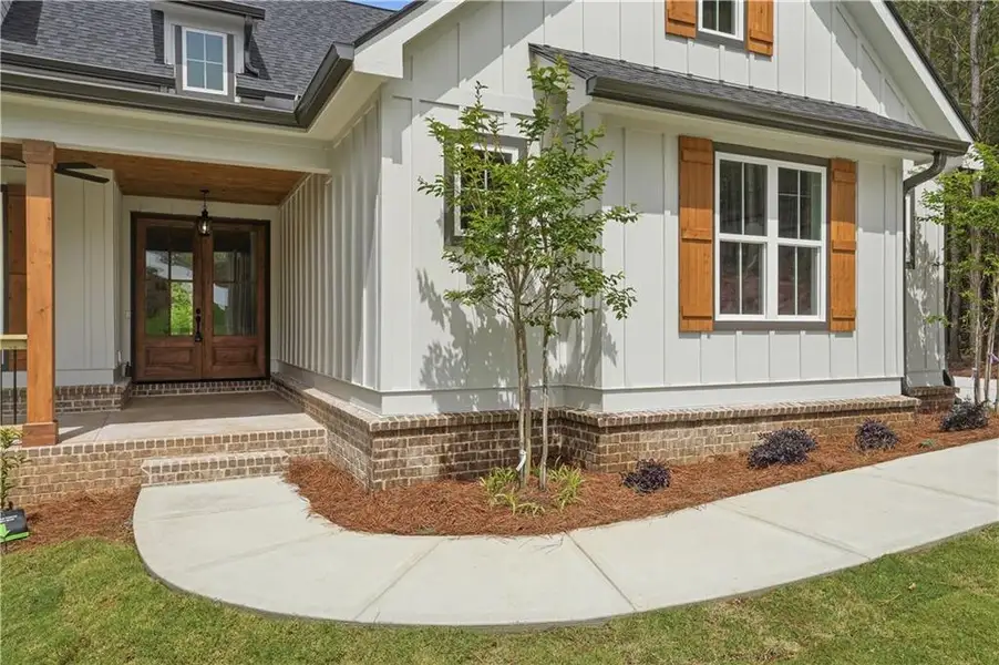 Exterior details and patio area of a home in , Jasper (Image 24).