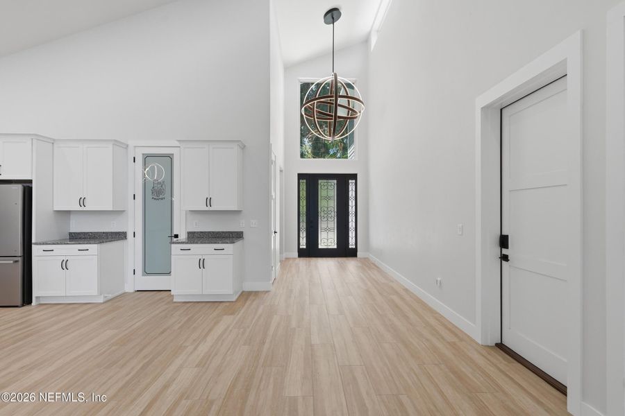 Spacious, unfurnished interior of a new home in , Melrose (Image 22).