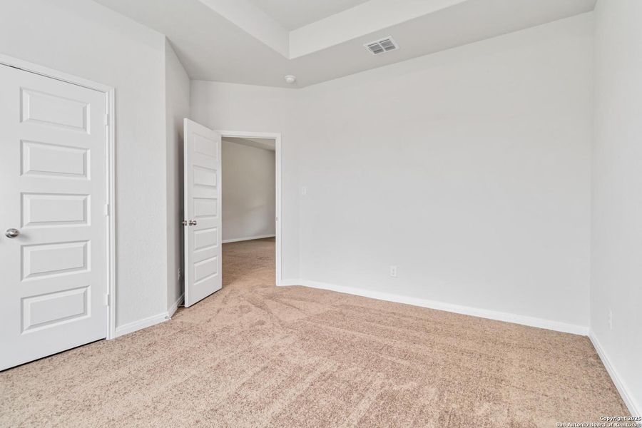 Spacious, unfurnished interior of a new home in Lonesome Dove, San Antonio (Image 26). Spacious, unfurnished interior of a new home in Lonesome Dove, San Antonio (Image 26).