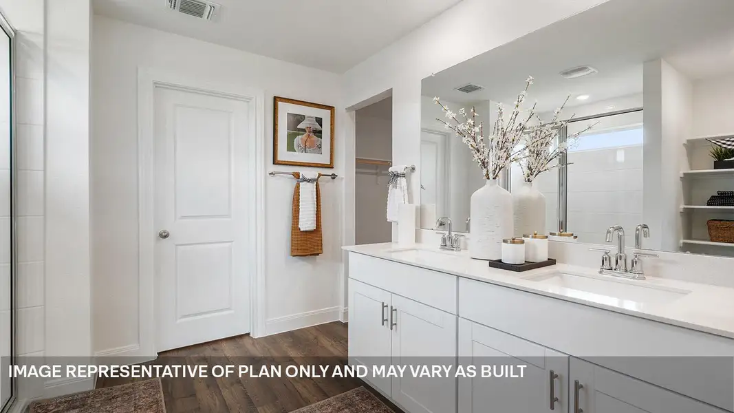 Furnished interior view inside a new home in Riverview, Georgetown (Image 10).