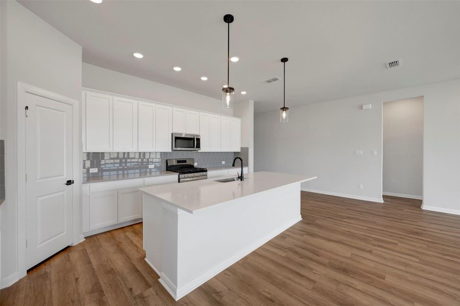 Furnished interior view inside a new home in Beacon Point at Lago Mar 50’ Homesites, Texas City (Image 12).