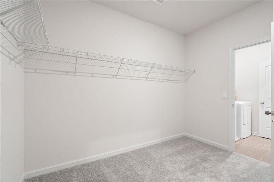 Spacious, unfurnished interior of a new home in Evergreen at Lakeside, Temple (Image 20).