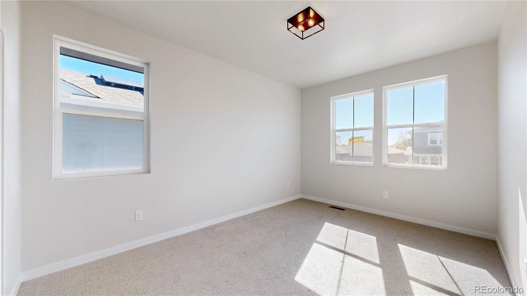 3rd bedroom upper level