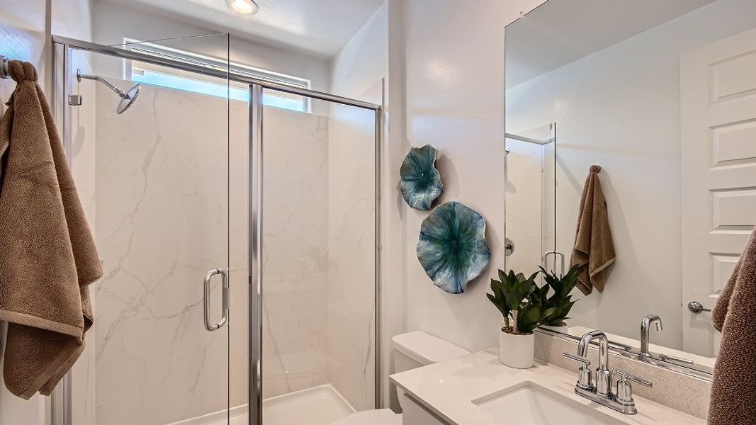 3580 Latitude NG Bath F1 Base4