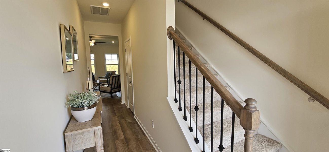 Furnished interior view inside a new home in Sedona, Greenville (Image 7).