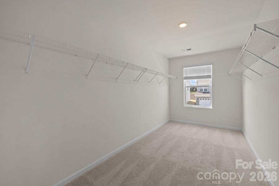 Spacious, unfurnished interior of a new home in McFarland Estates, York (Image 15).