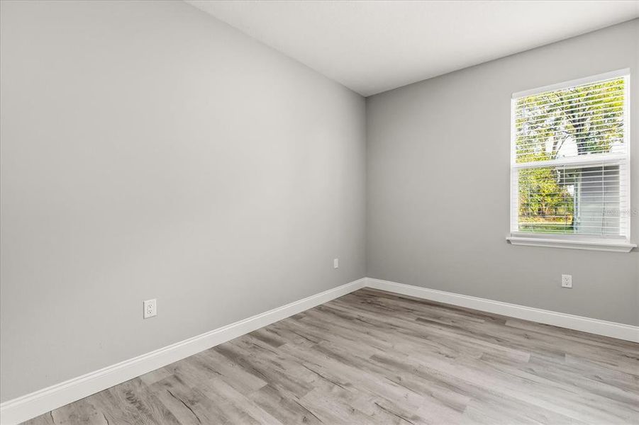 Spacious, unfurnished interior of a new home in , Sanford (Image 23).