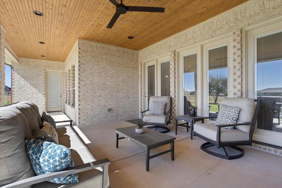 Image 35 of a home in Bella Crossing.