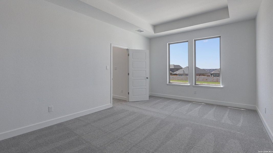 Spacious, unfurnished interior of a new home in Arcadia Ridge, San Antonio (Image 27).