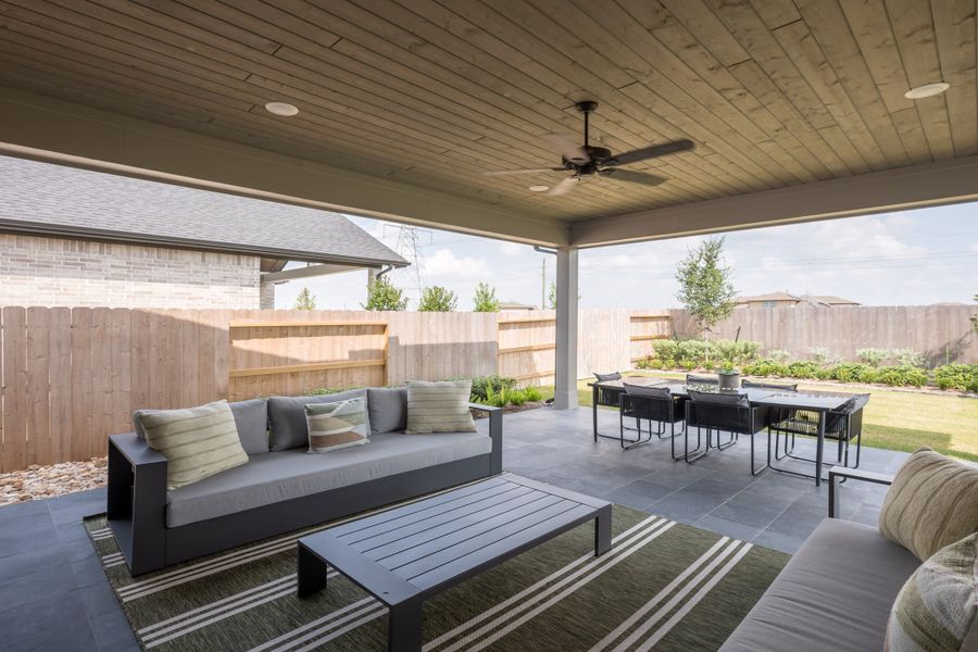 Representative exterior details of a home built from the Barnhart by Tri Pointe Homes in Pecan Ridge, Fulshear (Image 25). Representative exterior details of a home built from the Barnhart by Tri Pointe Homes in Pecan Ridge, Fulshear (Image 25).