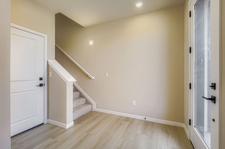 2297 E Suniga RD, Fort Collins, CO.  - Slide 27