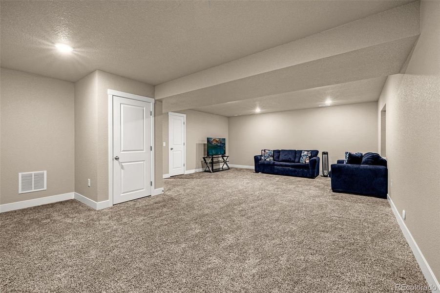 Spacious, unfurnished interior of a new home in , Colorado Springs (Image 21).