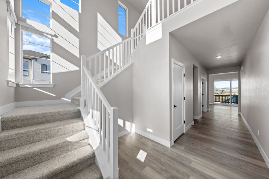 Representative unfurnished interior of a home built from the 5 by Trumark Homes in Trumark Homes at Sterling Ranch, Littleton (Image 18).