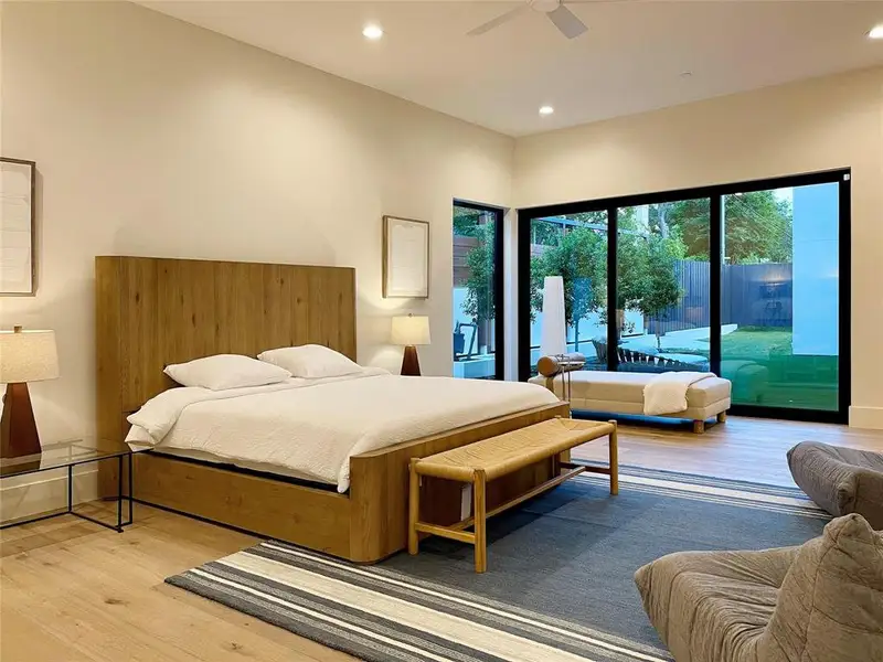 Furnished interior view inside a new home in , Dallas (Image 7). Furnished interior view inside a new home in , Dallas (Image 7).