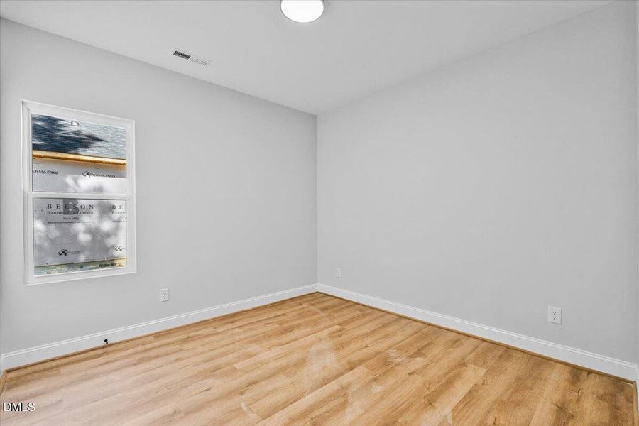 25-Lan 1181 Flora-25