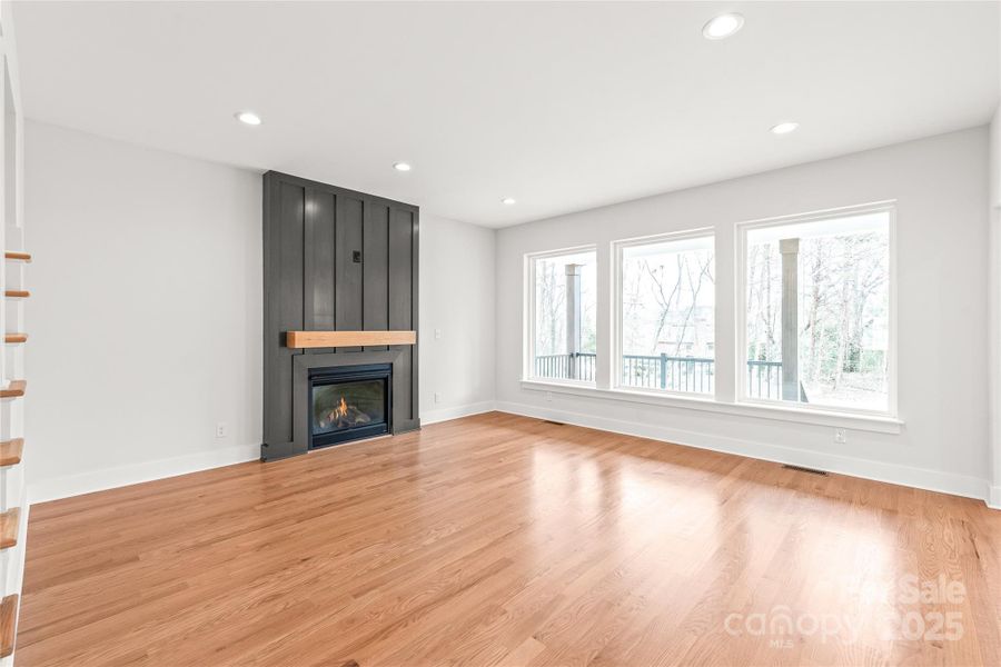 Image 36 of a home in .