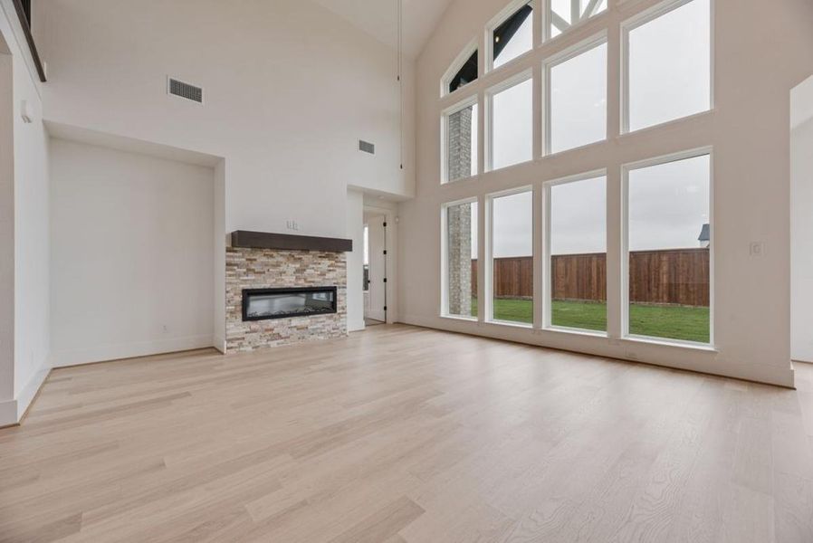 Spacious, unfurnished interior of a new home in Park Place, Prosper (Image 23). Spacious, unfurnished interior of a new home in Park Place, Prosper (Image 23).