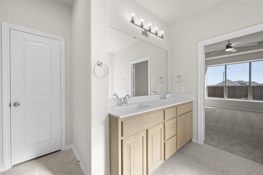 321 Los Llanos- Primary Suite-5