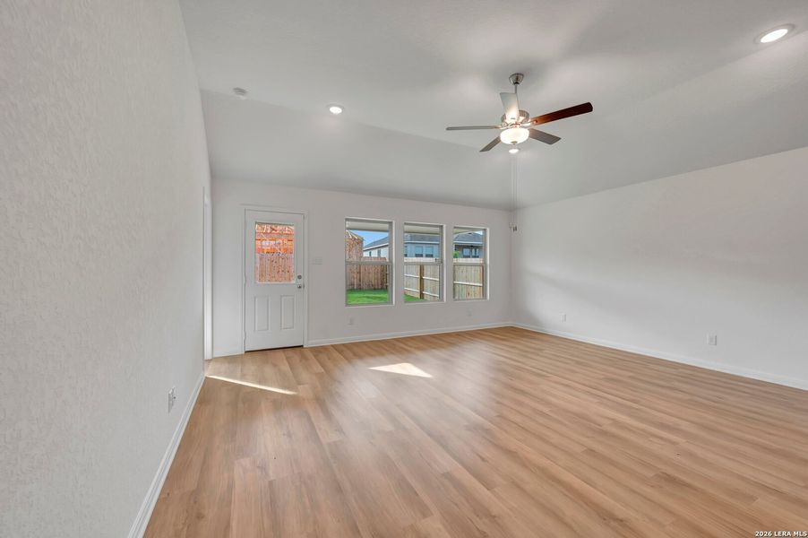 Spacious, unfurnished interior of a new home in Agave, San Antonio (Image 34). Spacious, unfurnished interior of a new home in Agave, San Antonio (Image 34).