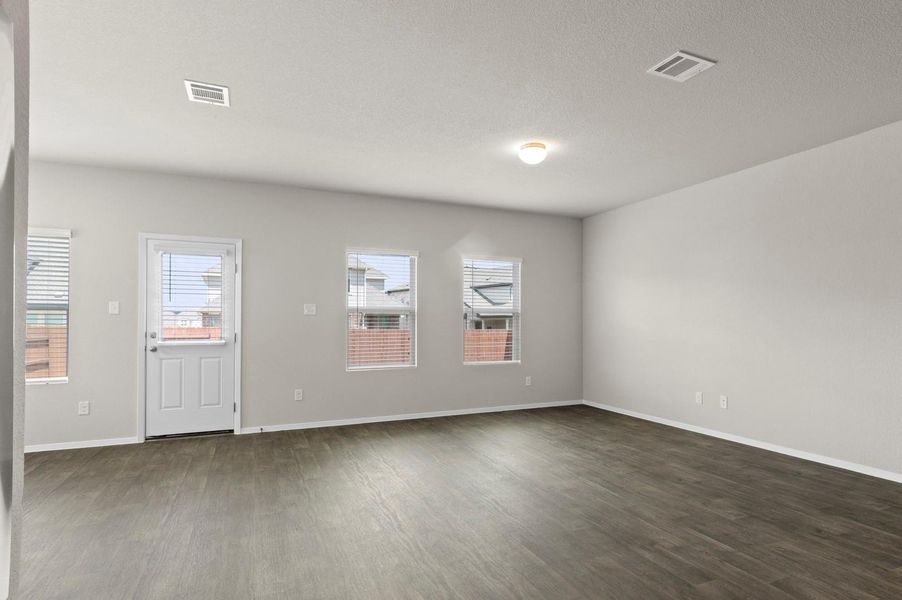 Spacious, unfurnished interior of a new home in Oaks at San Gabriel, Georgetown (Image 29).