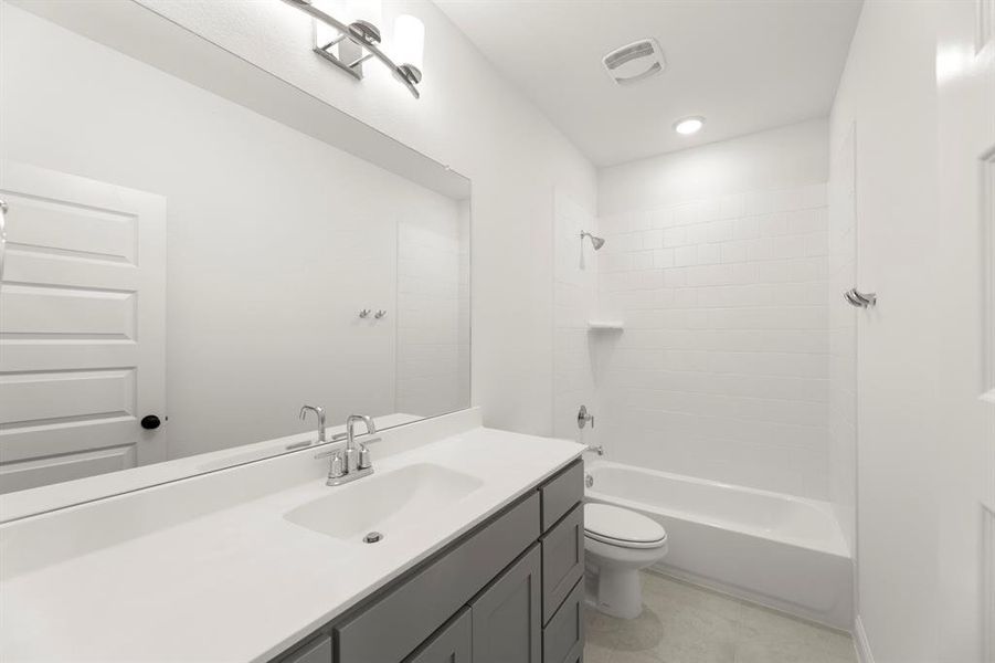 15. 4429 Flower Pot - 2ND Bath 15. 4429 Flower Pot - 2ND Bath