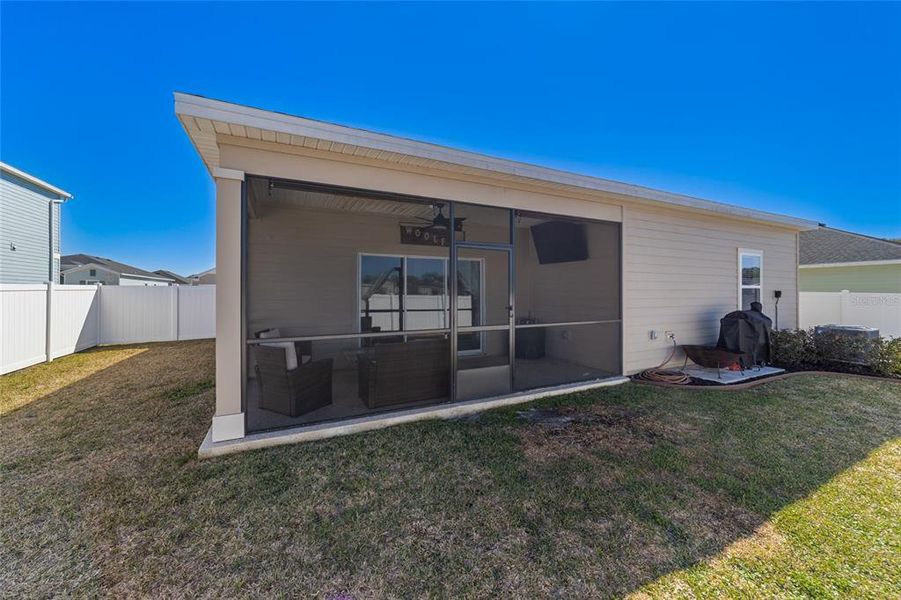 Exterior details and patio area of a home in Millwood, Ocala (Image 39).