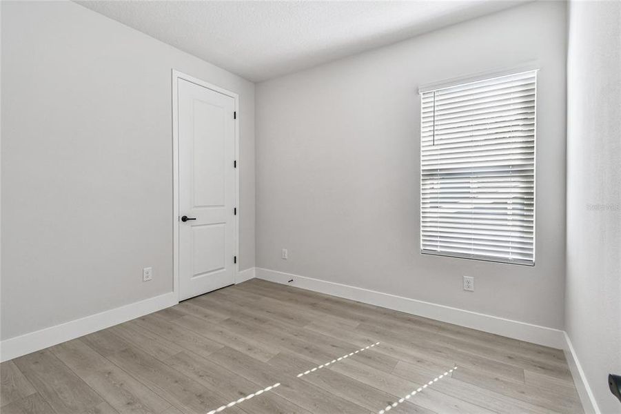 Spacious, unfurnished interior of a new home in , Tampa (Image 34).
