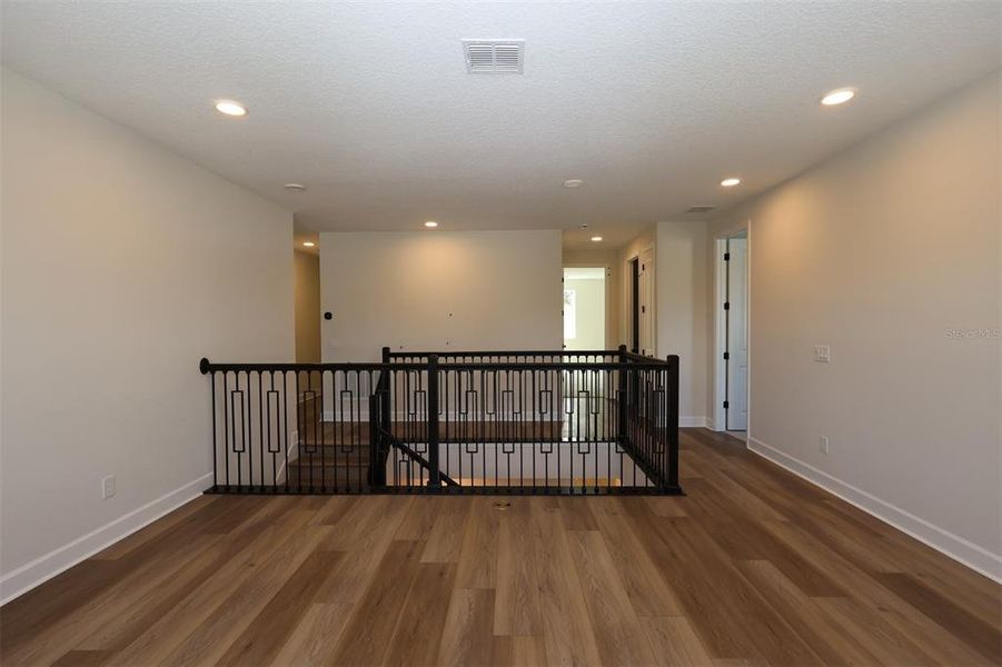 Spacious, unfurnished interior of a new home in Eden at Crossprairie, St. Cloud (Image 21).