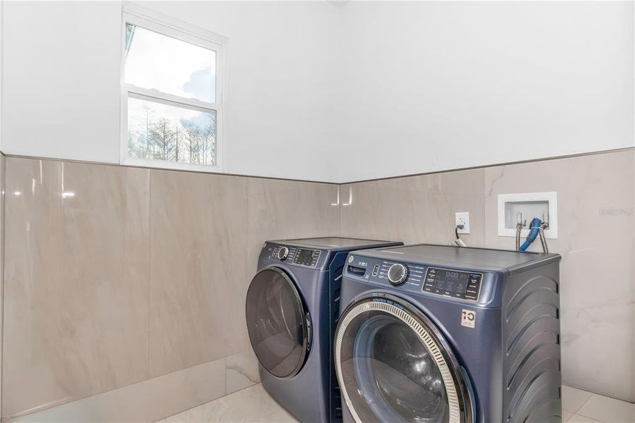 Close-up of interior finishes inside a home in , Orlando (Image 20).