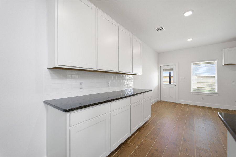 Furnished interior view inside a new home in Bay Creek, Baytown (Image 6).