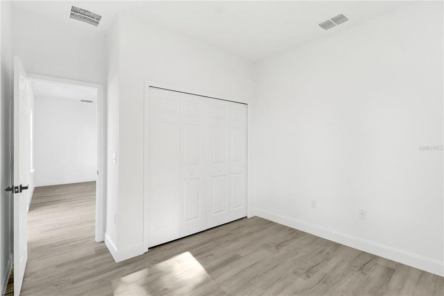 Spacious, unfurnished interior of a new home in , Ocala (Image 18).