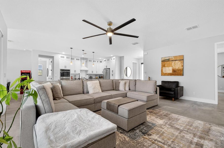 Family Room 9