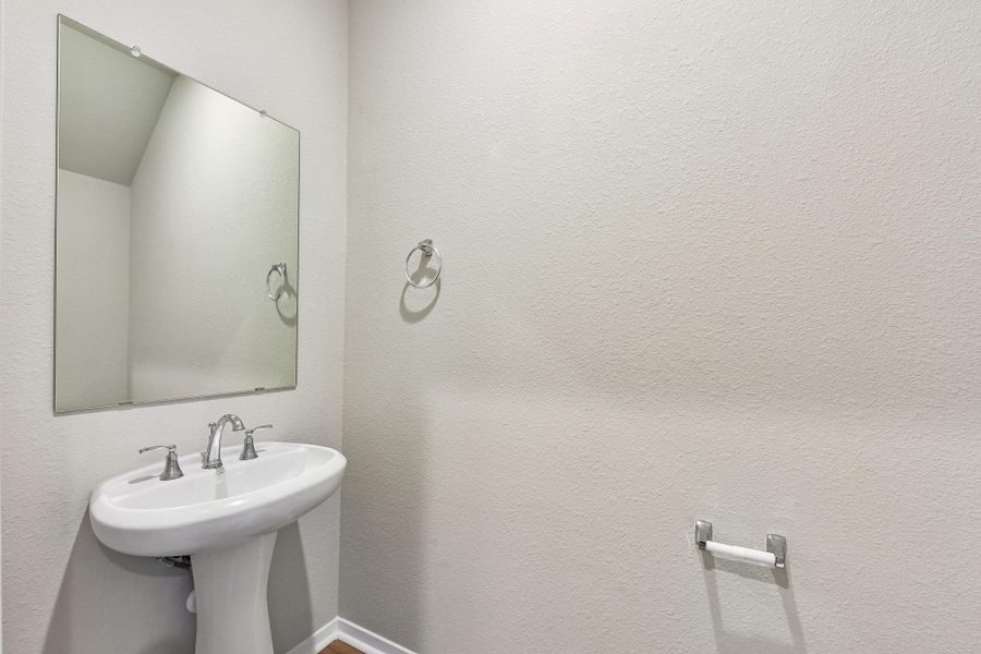 Furnished interior view inside a new home in Edgebrooke, Pflugerville (Image 7).