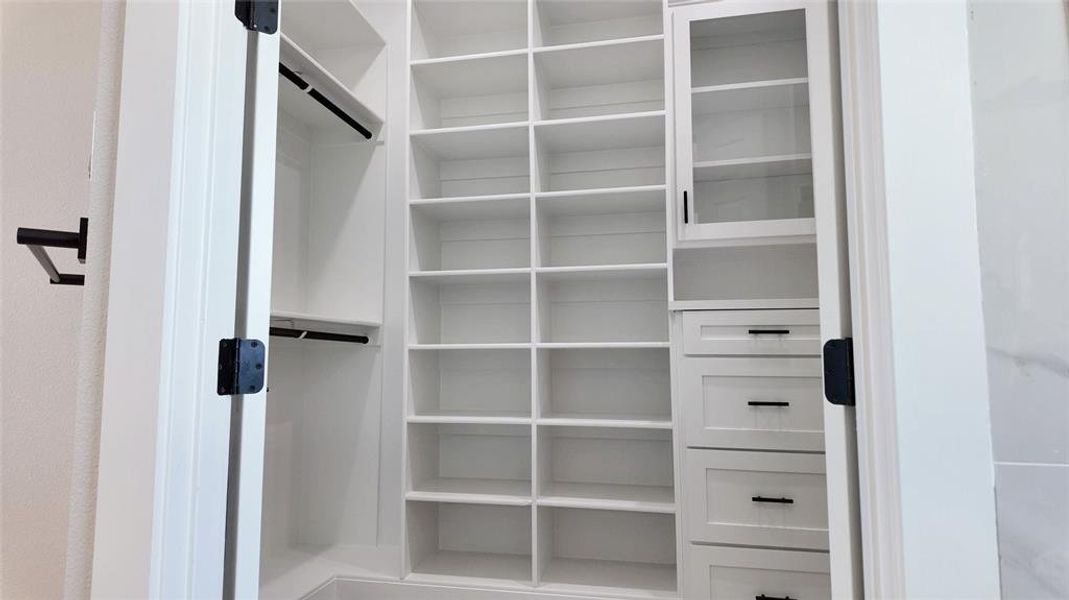 Image 36 of a home in .