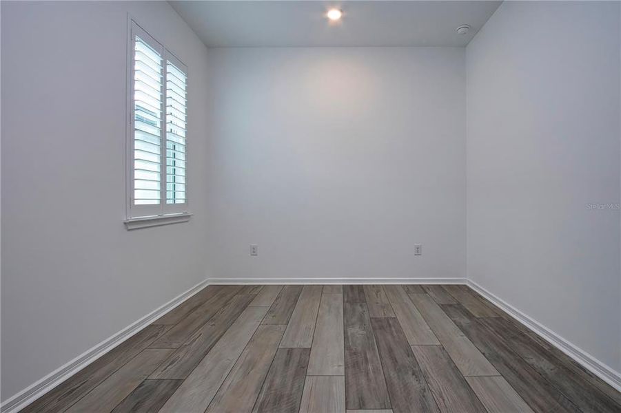 Spacious, unfurnished interior of a new home in , Parrish (Image 43).