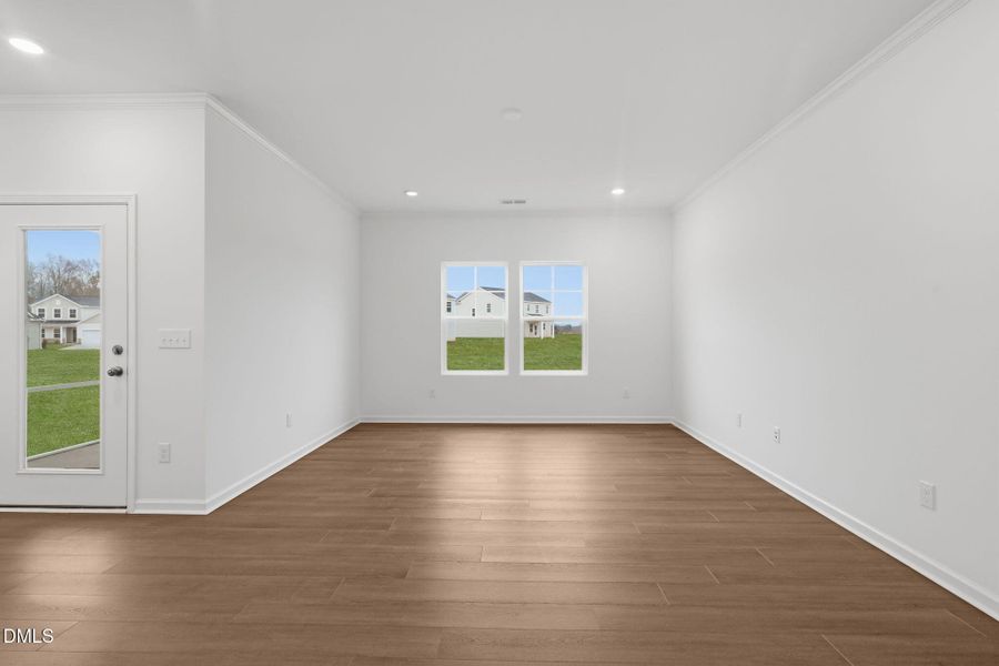 SUN_MyrtleMeadows_Pic_McHenryII-10 SUN_MyrtleMeadows_Pic_McHenryII-10