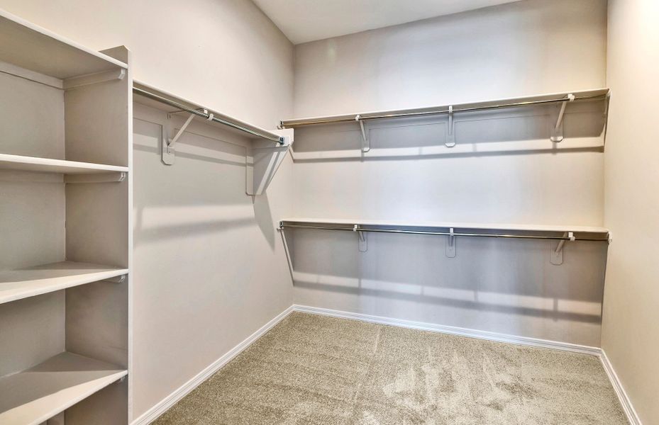 Spacious, unfurnished interior of a new home in Vistoso Canyon Estates, Oro Valley (Image 19).