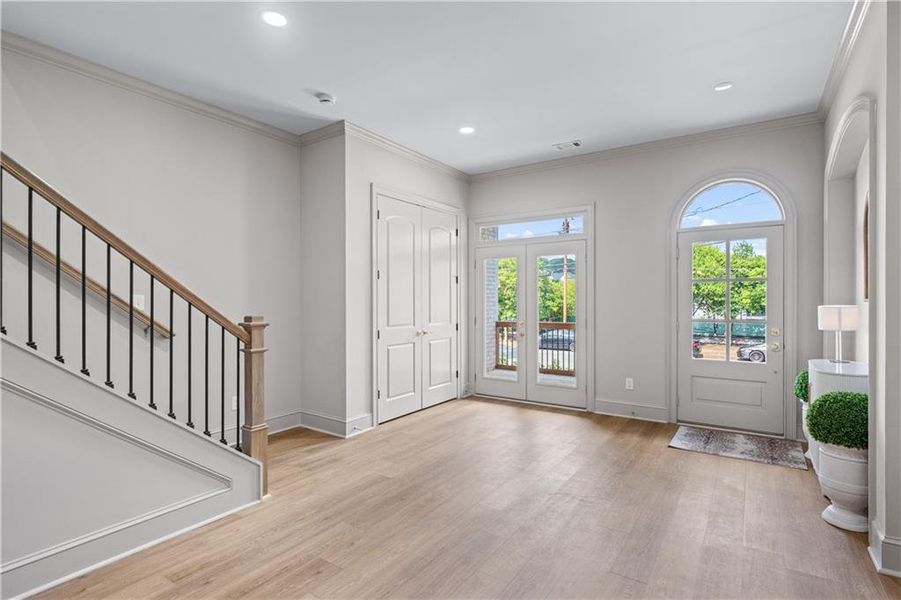 Spacious, unfurnished interior of a new home in , Atlanta (Image 20).
