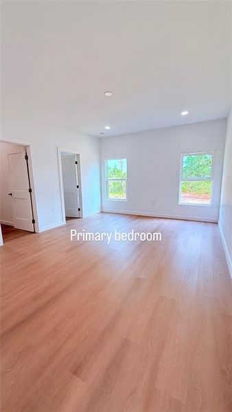 Spacious, unfurnished interior of a new home in , Lake Placid (Image 13).