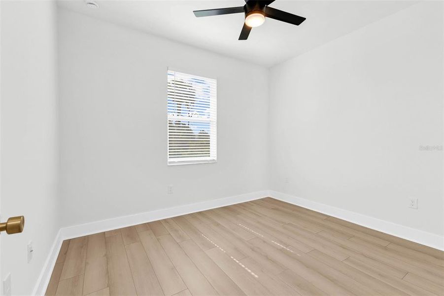 Spacious, unfurnished interior of a new home in , Placida (Image 37).